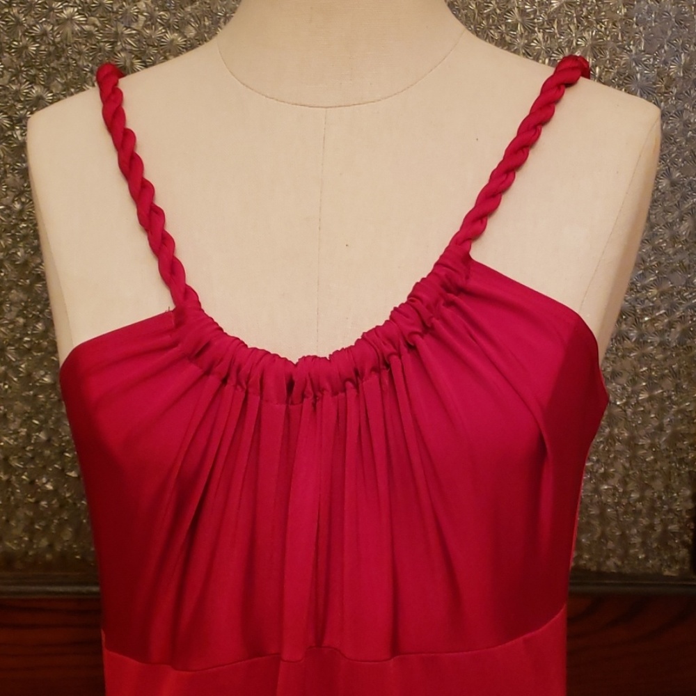 Dress - Picture 2 of 8